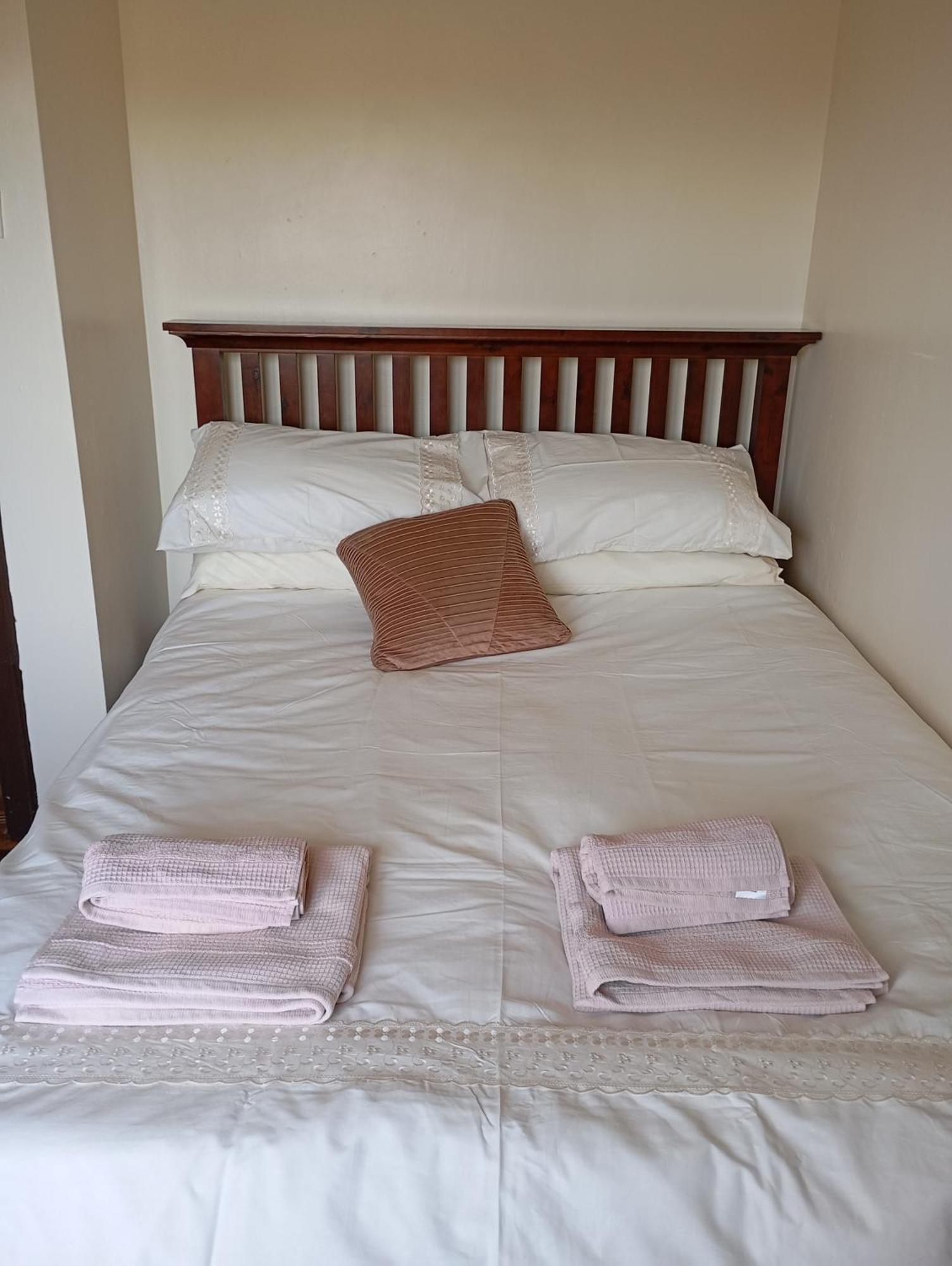 Room In Bungalow - Very Nice View With This Room Sneem Exterior foto
